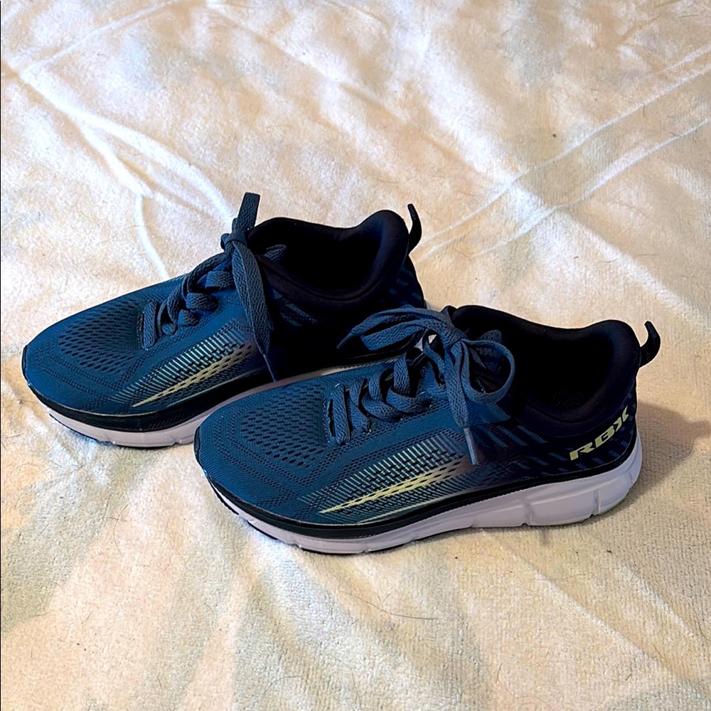 RBX Kids Athletic low top running sneakers Avert-GR Blue/Navy/Lime Size 3 no box